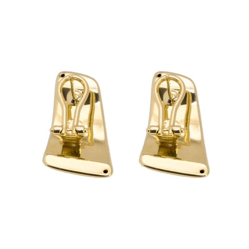 أقراط نسائي