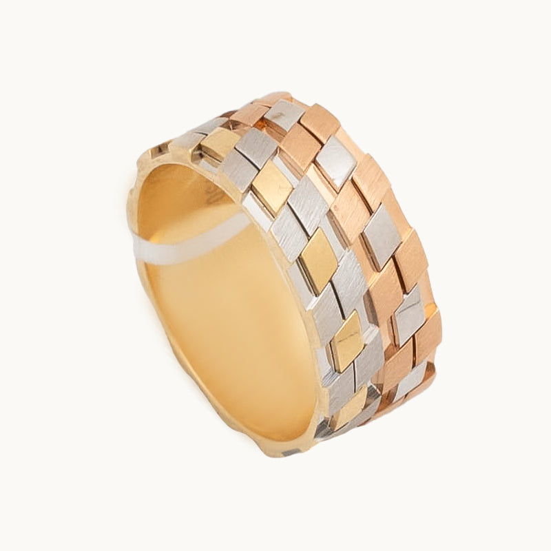 دبلة بليزنس ذهب عيار 18 بتصميم لونين