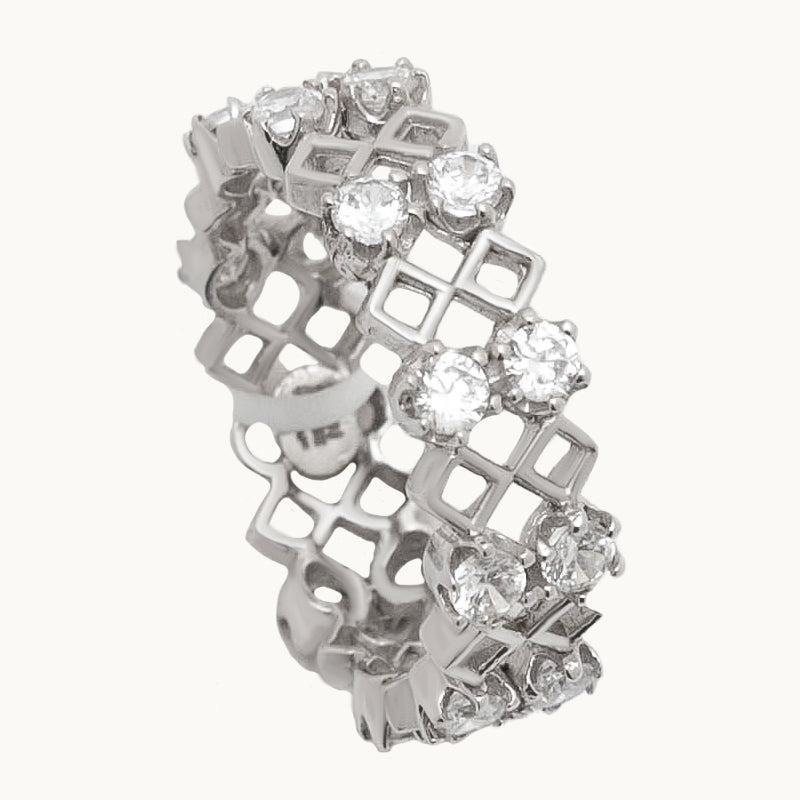 دبلة ذهب أبيض عيار 18 بفصوص لامعة