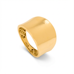 خاتم ذهب عيار 18 بتصميم عريض وناعم بدون فصوص