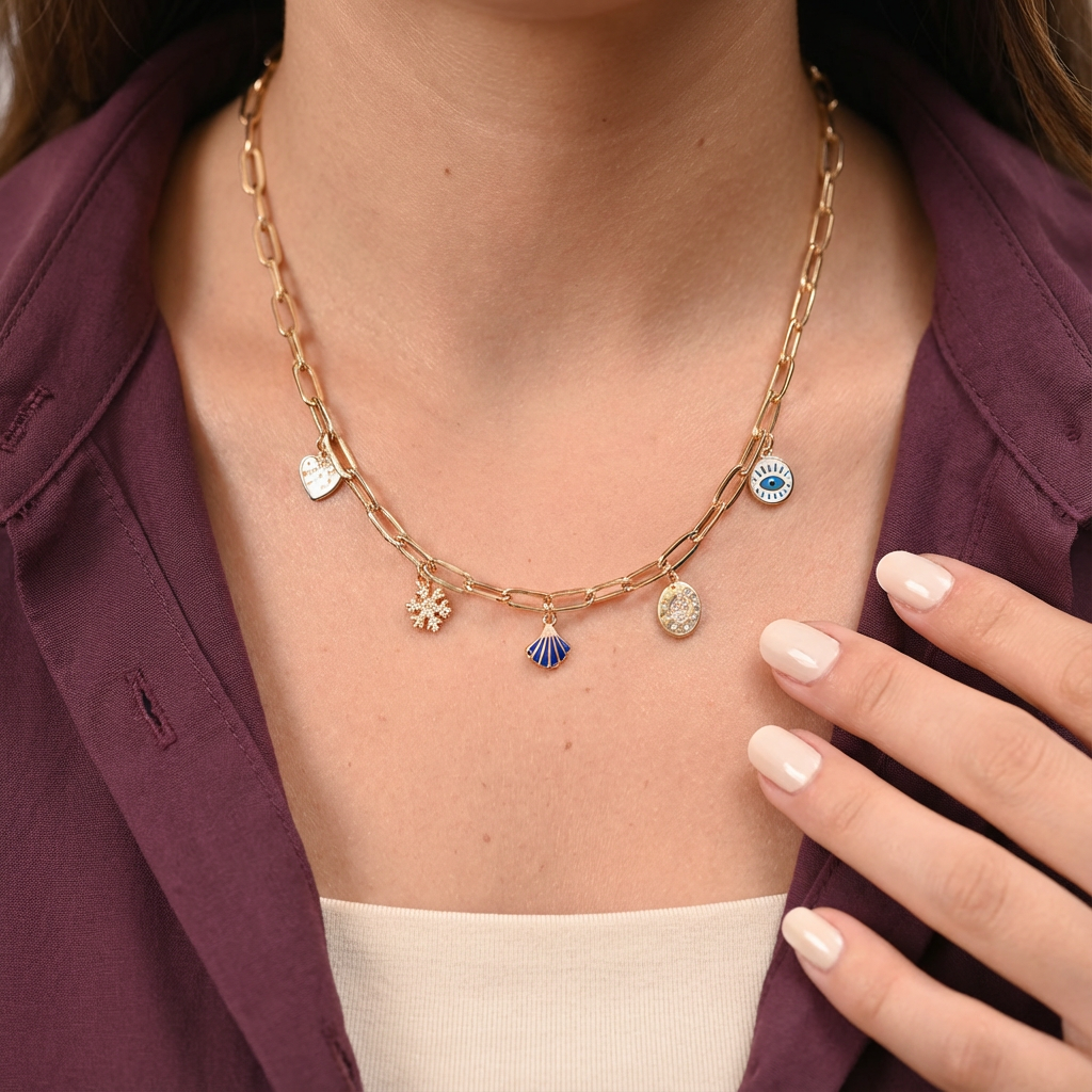 عقد صدفة البحر ذهب عيار 18 بتعليقات متدلية