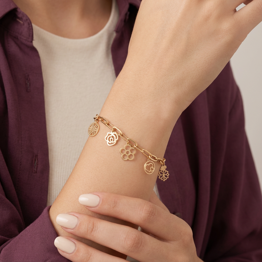 أسورة ذهب عيار 18 بتصميم زهرة أنيق