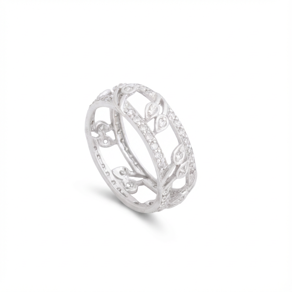 خاتم ذهب عيار 18 بتصميم زخرفي مفتوح مزين بفصوص لامعة