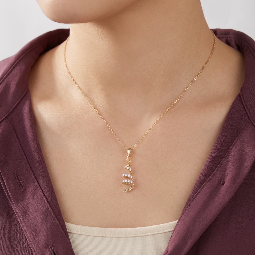 عقد ذهب عيار 18 بتصميم لولبي